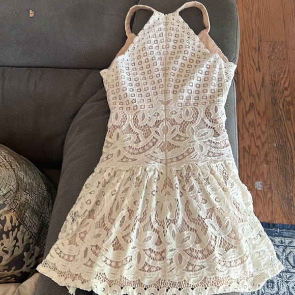 BCBG DRESS - Picture 5 of 9